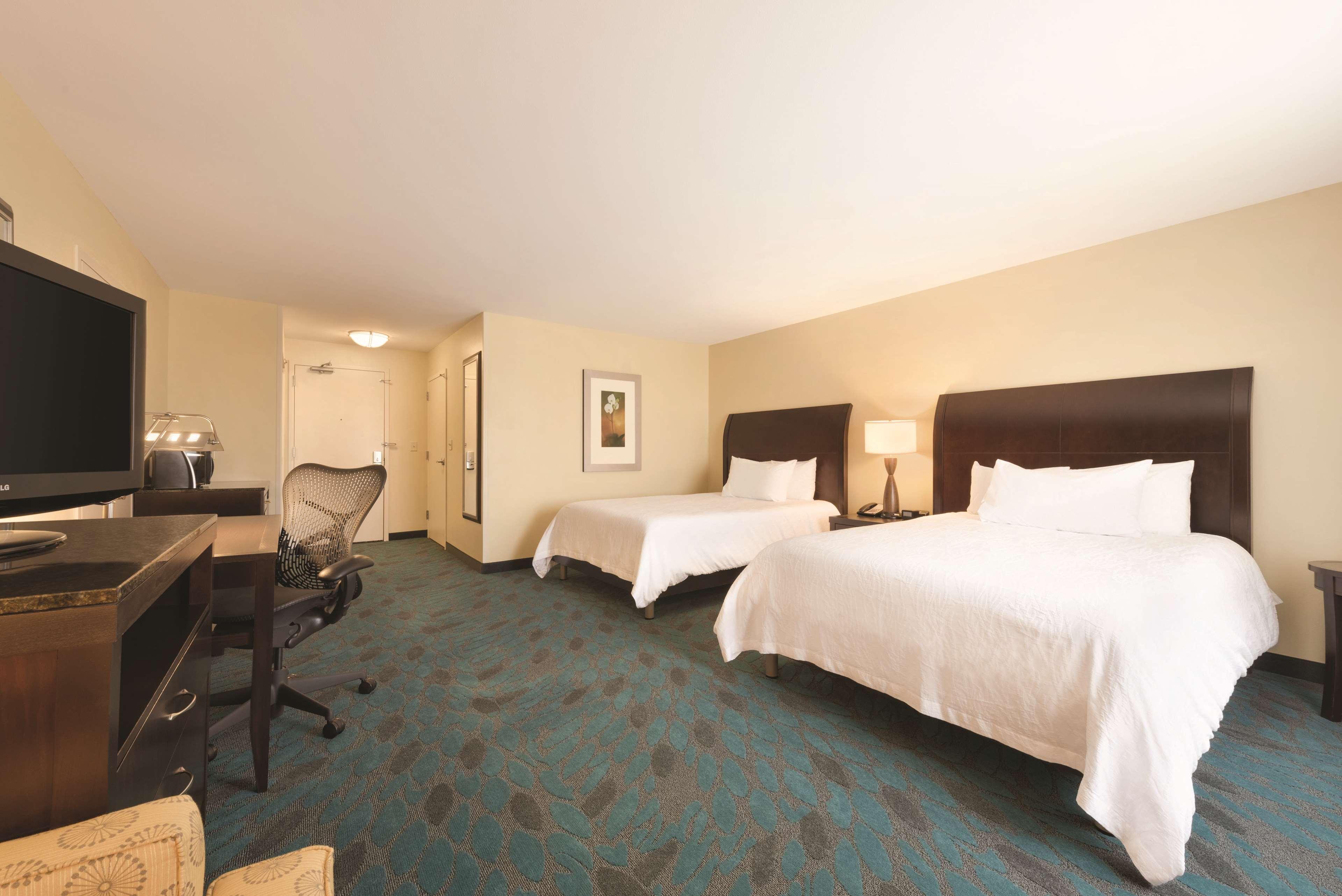 Hilton Garden Inn FargoFargo  Kültér fotó